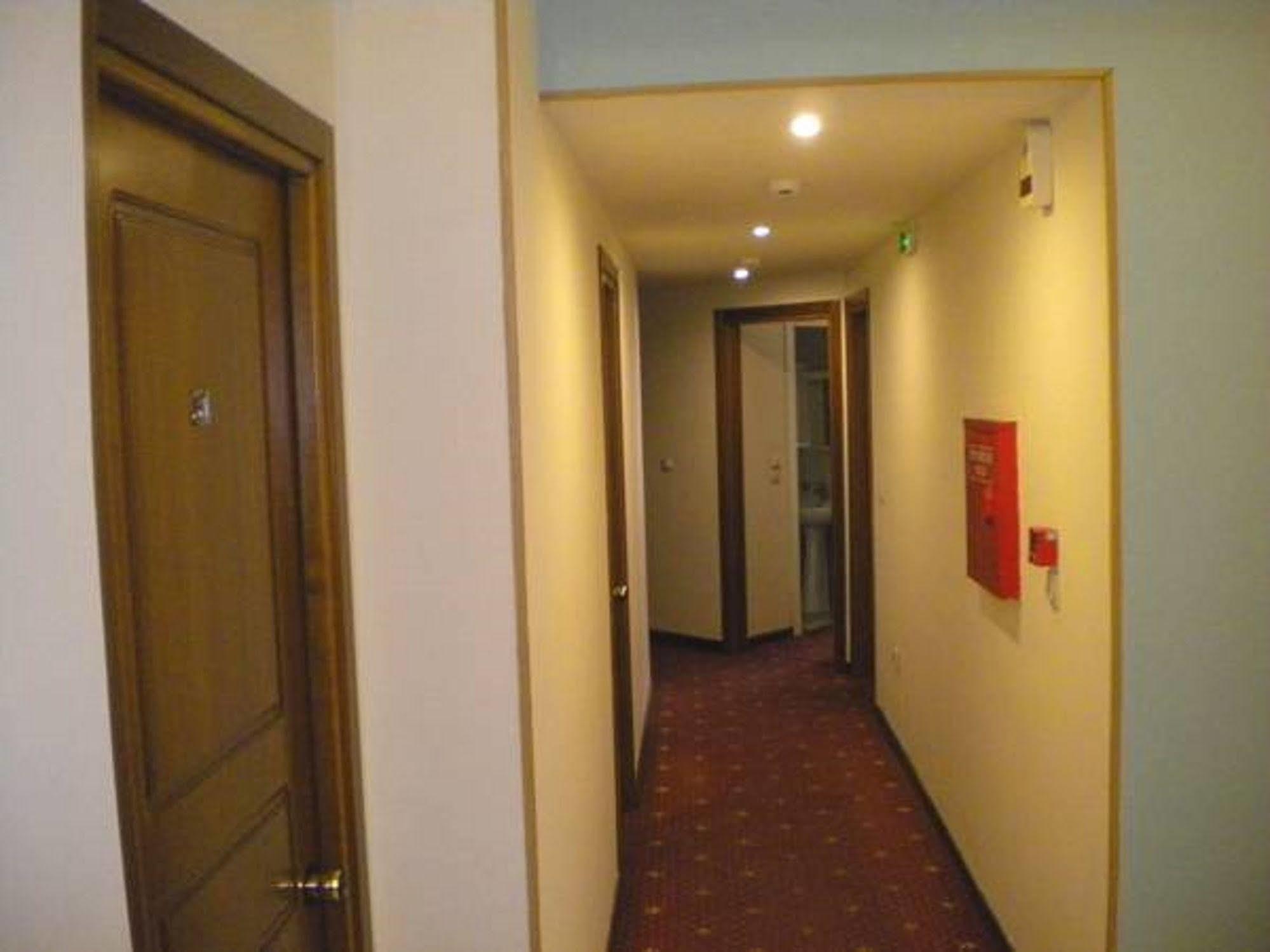Athens Moka Hotel Екстер'єр фото